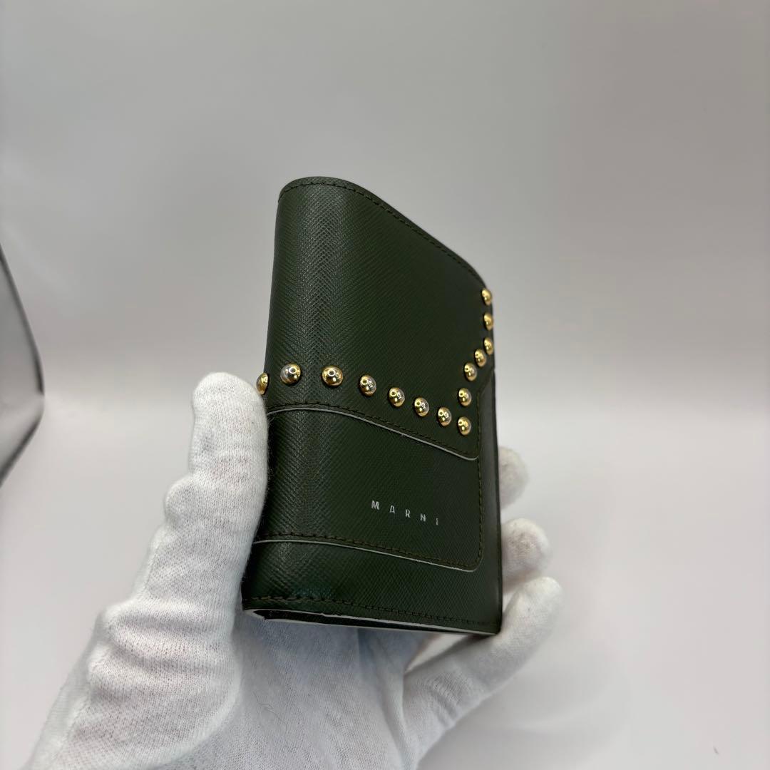 MARNI 二つ折り財布　スタッズ　グリーン　コンパクトウォレット　財布　緑