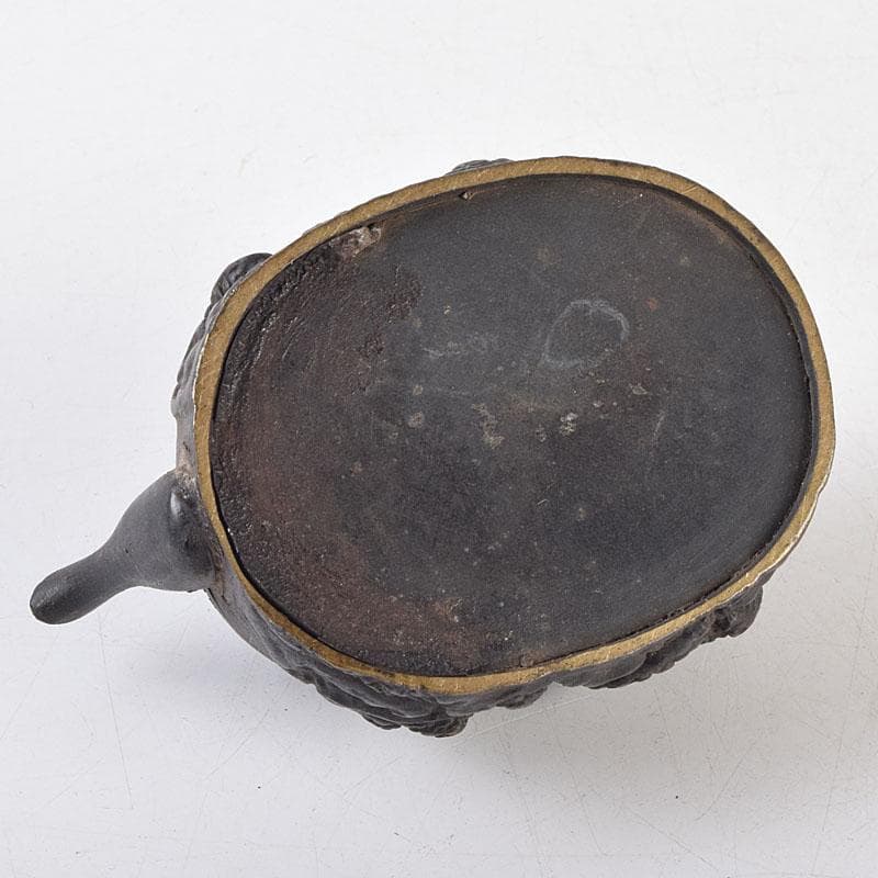 中国 古銅 神獣雷刻 水滴 書道具 V R9176