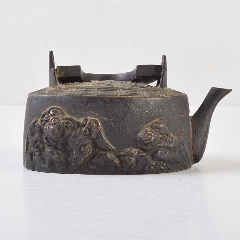 中国 古銅 神獣雷刻 水滴 書道具 V R9176 - メルカリ