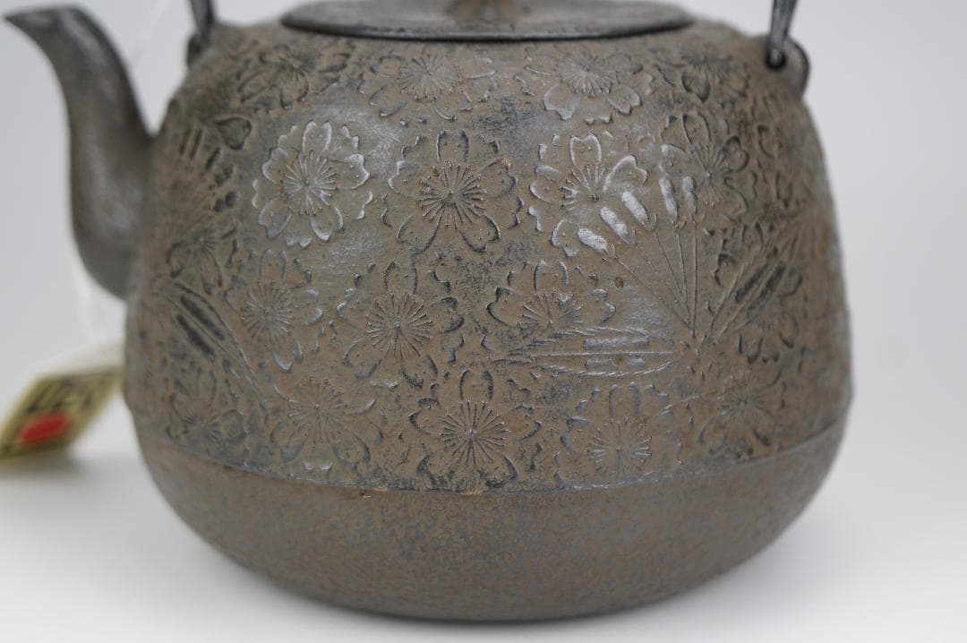 南部盛岡釜師『佐々木薫山』作 桜花紋鉄瓶 共箱 栞付 未