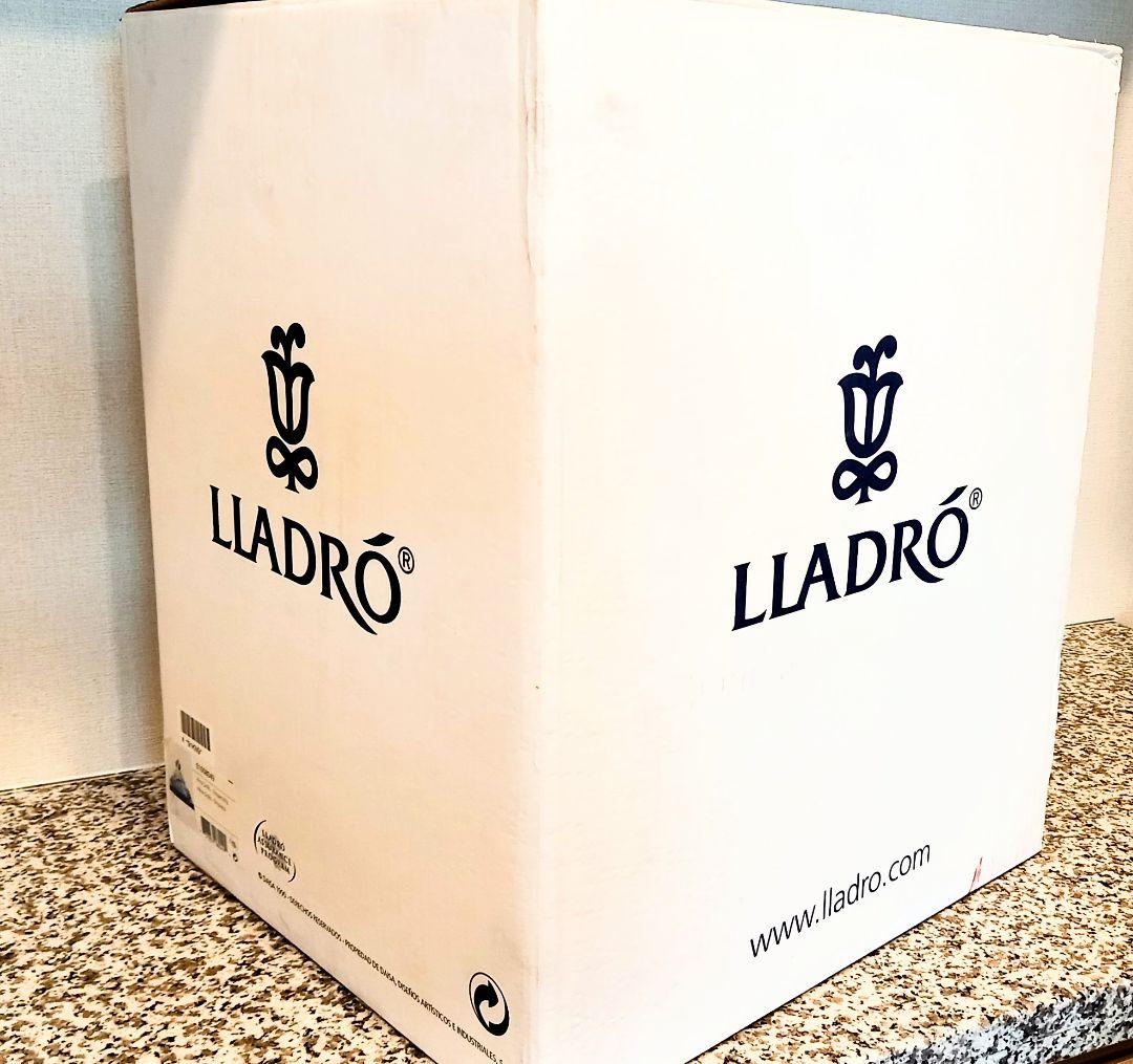 LLADRO(リアドロ)社 陶器製 雛人形 (お雛様)