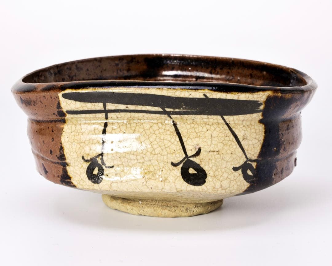 古織部 干柿紋沓形茶碗 木箱付 茶道具 抹茶碗 美濃焼 織部焼 骨董品 古