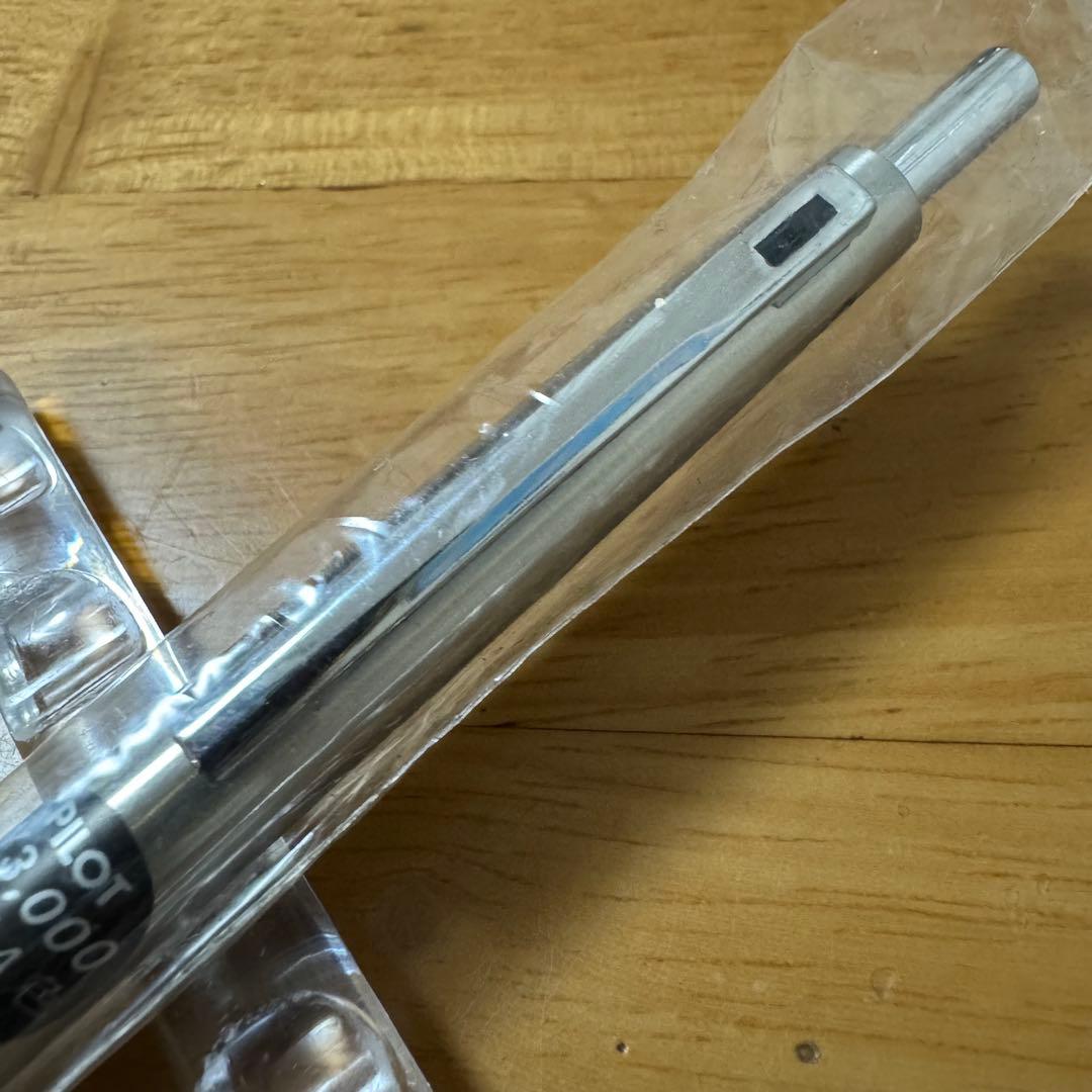 新品 廃盤 PILOT パイロット 細字4色 ボールペン 多色ペン 振り子式