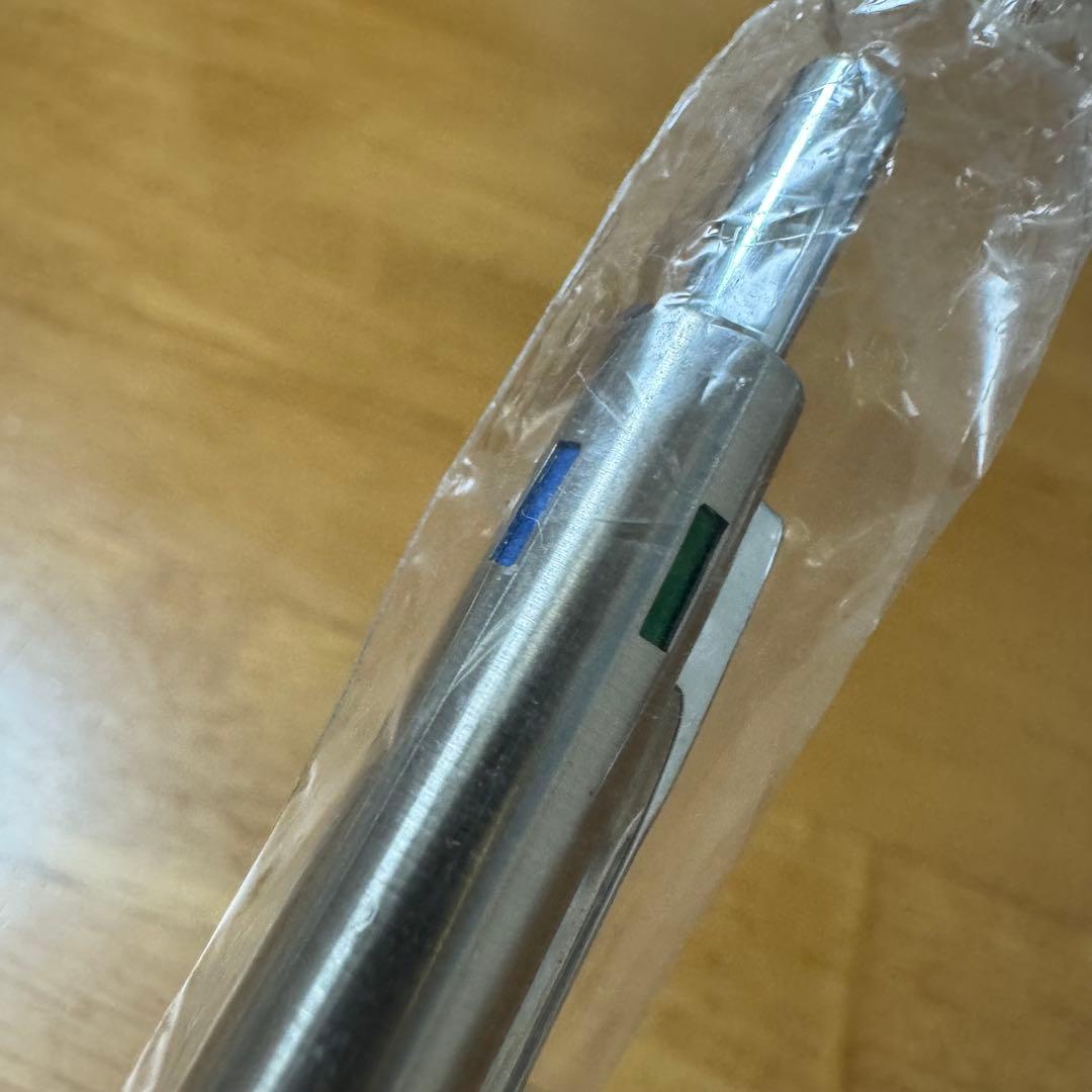 新品 廃盤 PILOT パイロット 細字4色 ボールペン 多色ペン 振り子式