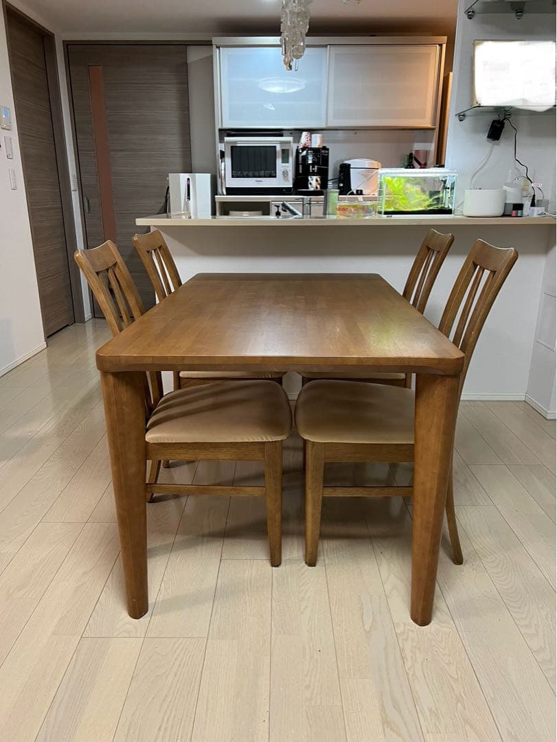 ※引取限定　カリモクダイニングテーブルセット椅子4脚付き　ブラウン