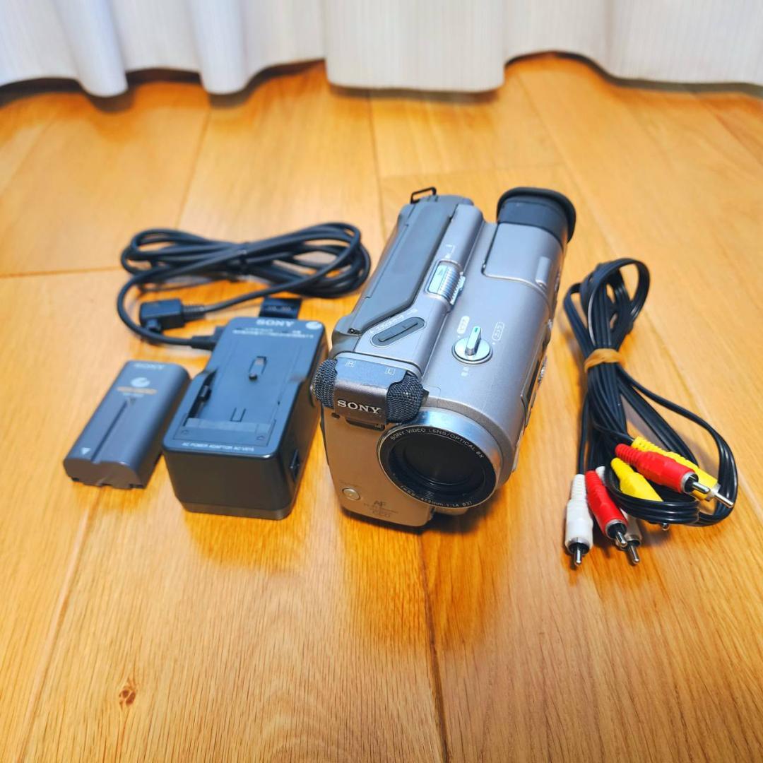 【動作確認済】SONY 高画質 Hi8 ビデオカメラ CCD-TR2 セット
