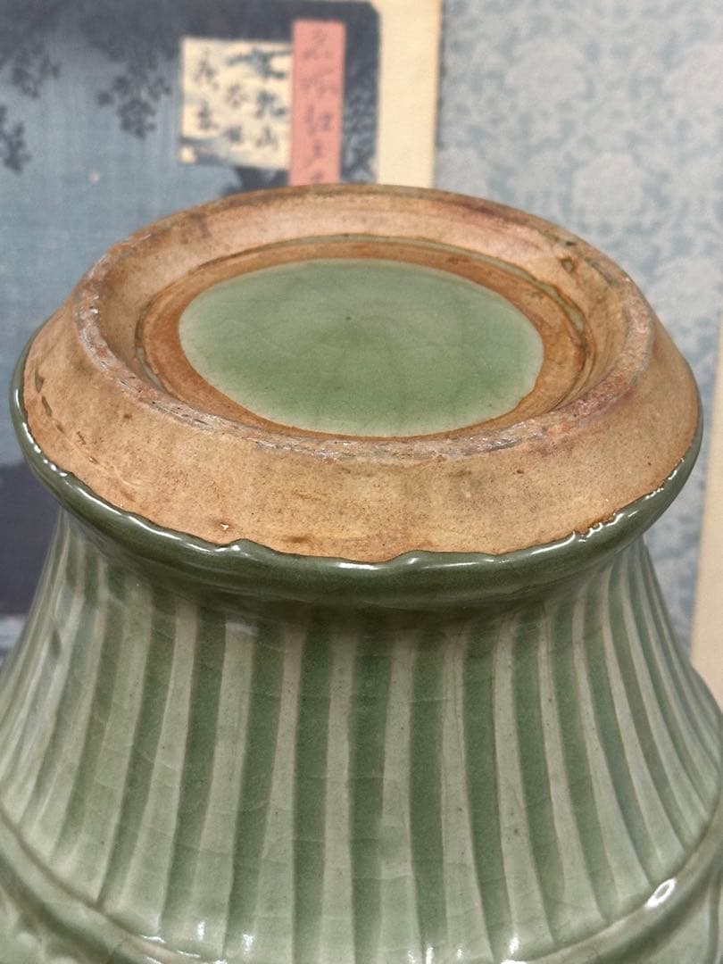 龍泉窑大瓶 置物 中国古美術 - メルカリ