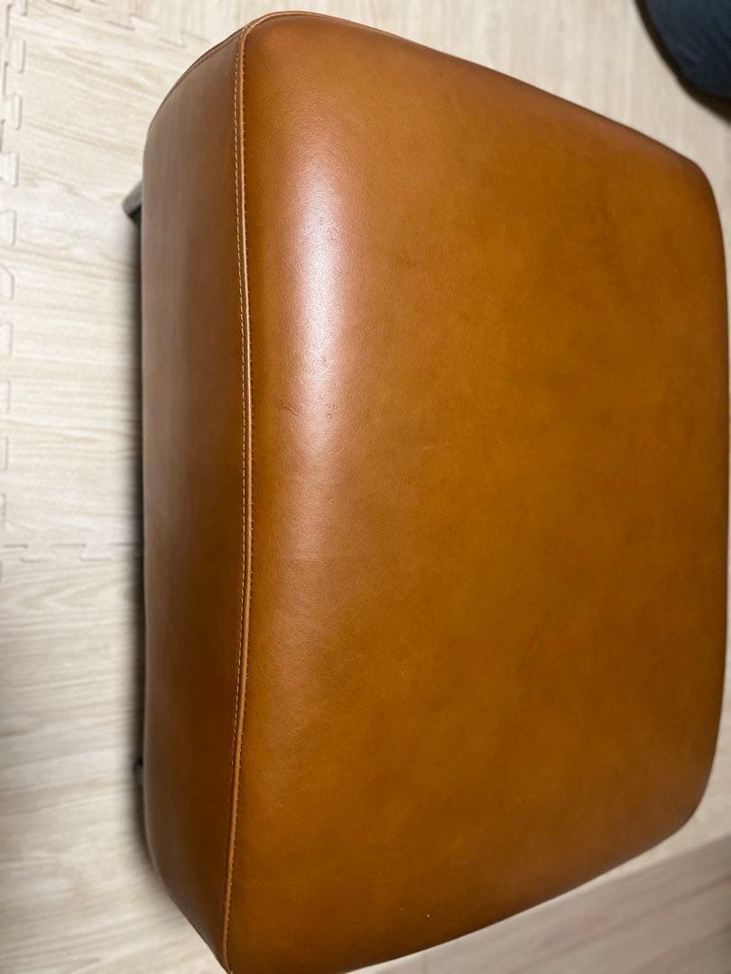 キャメル色 本革　オットマン Living house