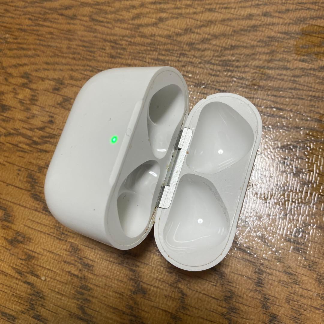 正規品］AirPods 4 第四世代 ケース アイポーズ ANC なし充電器 Apple