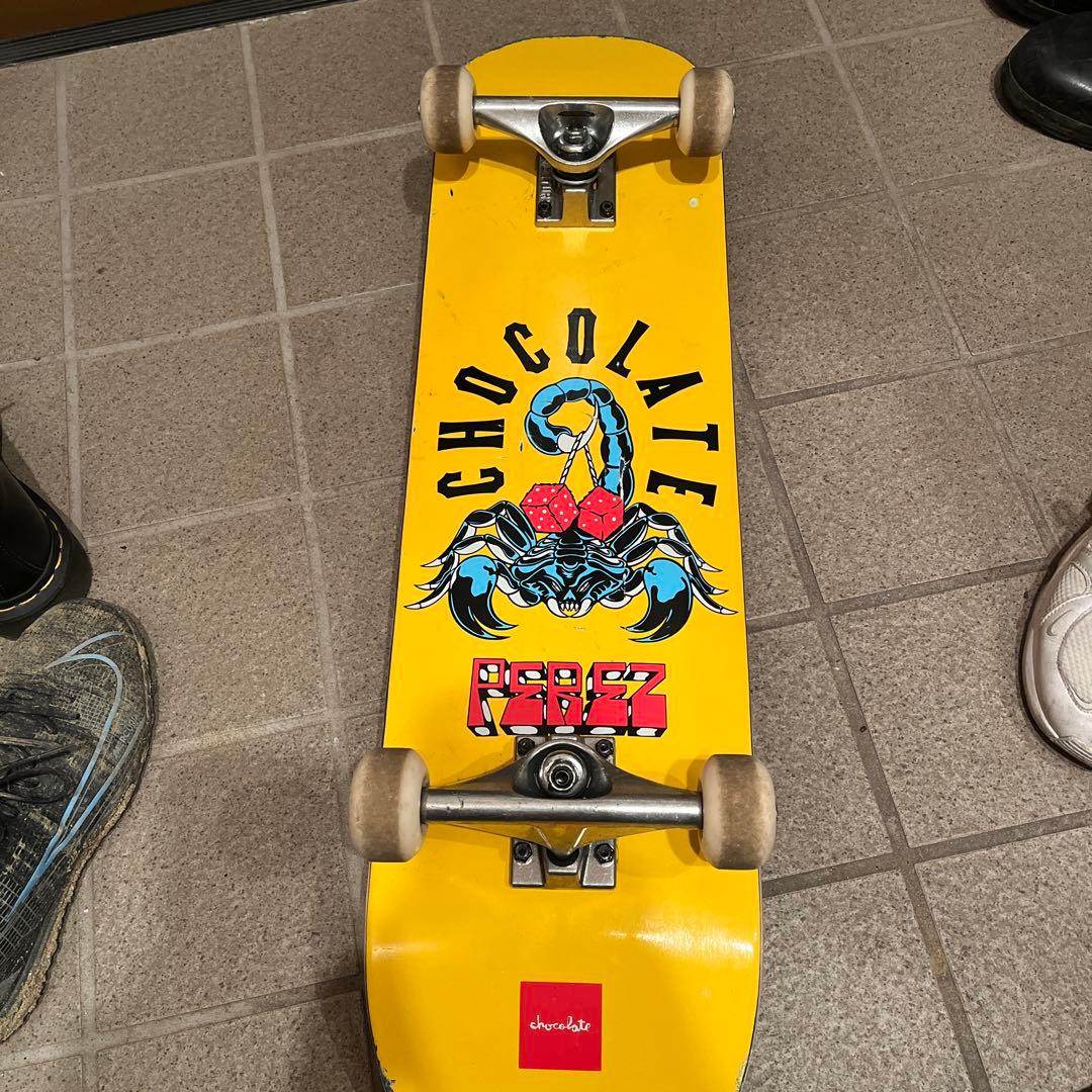 たたスケボー　chocolate