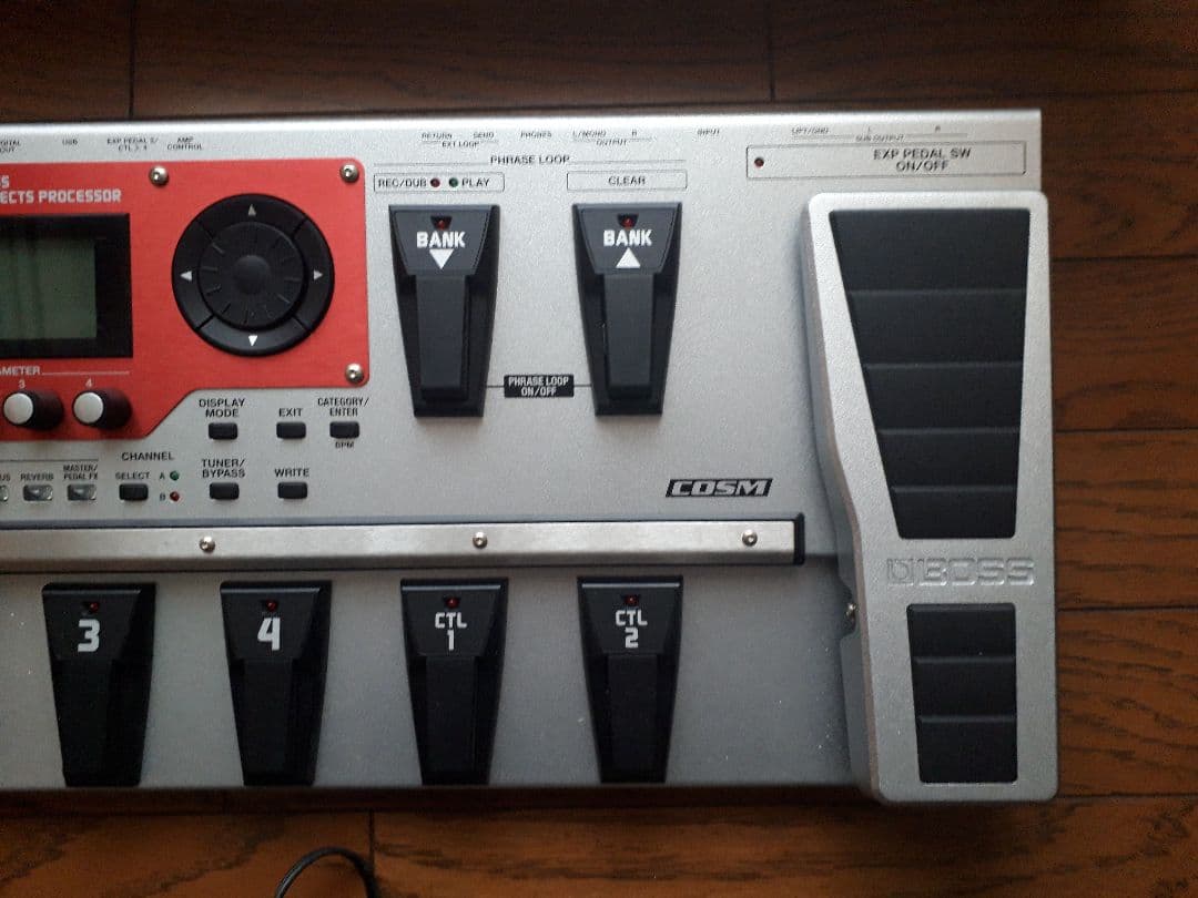 BOSS GT10B ベースマルチエフェクター