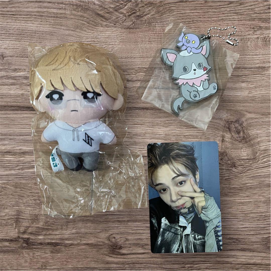 JO1 鶴房汐恩 まとめ売り - メルカリ