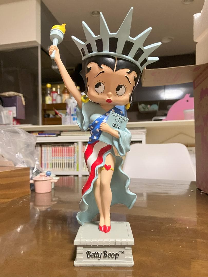 ベティちゃん 大型 自由の女神 ウェイトレス フィギュア 2体セット