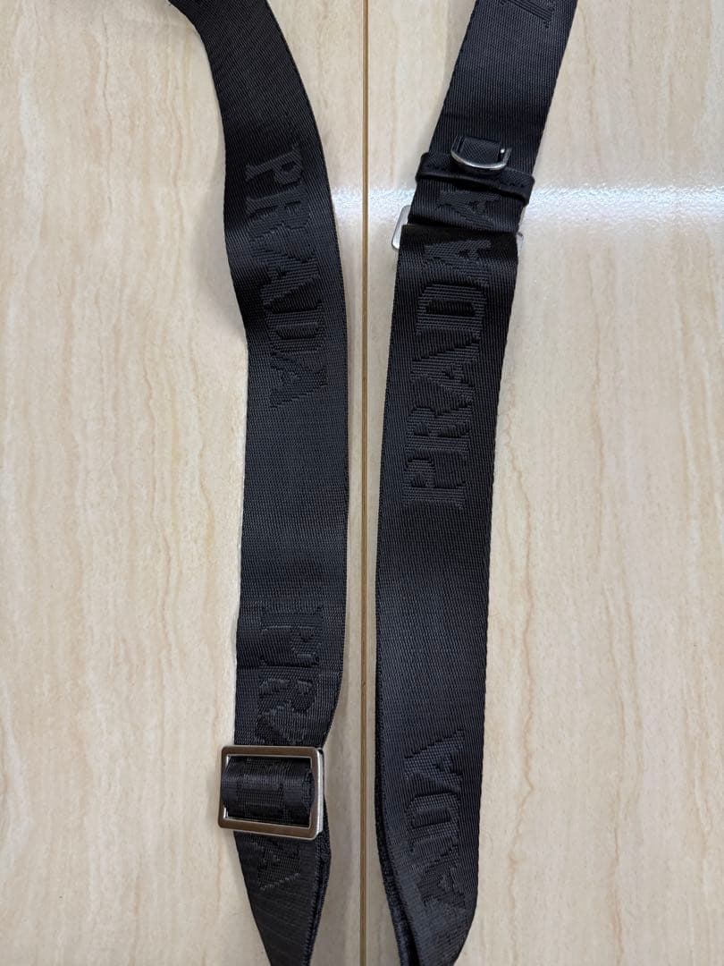 PRADA ショルダーバッグ