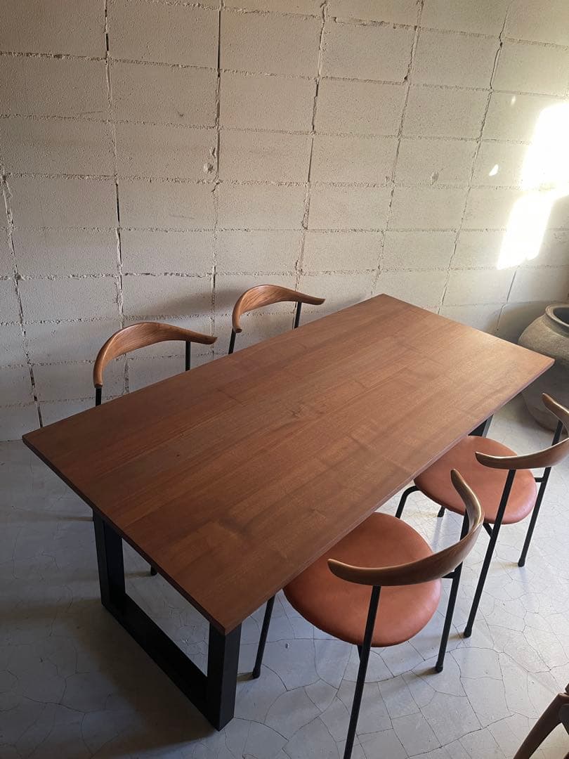 美品　MasterWal ワイルドウッド ダイニングテーブル　ウォールナット無垢