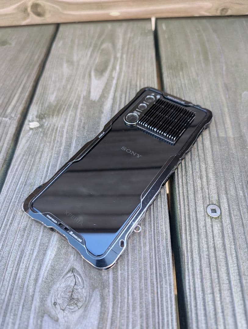 容量倍増256GB】Xperia 5 III SIMフリー アルマニア - メルカリ