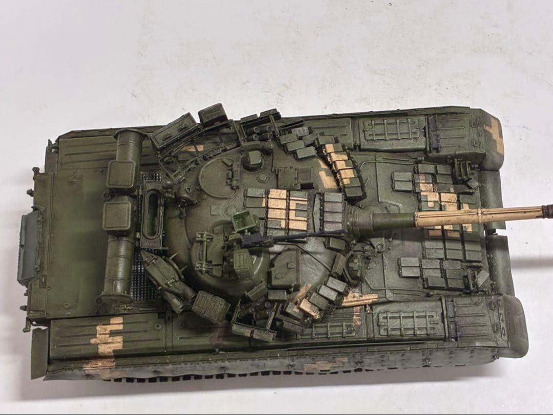 トランペッター 1/35 T-80BV 完成品 戦車 模型 ウクライナ