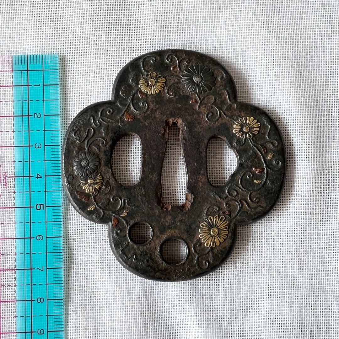 日本刀 鍔・古美濃　後藤