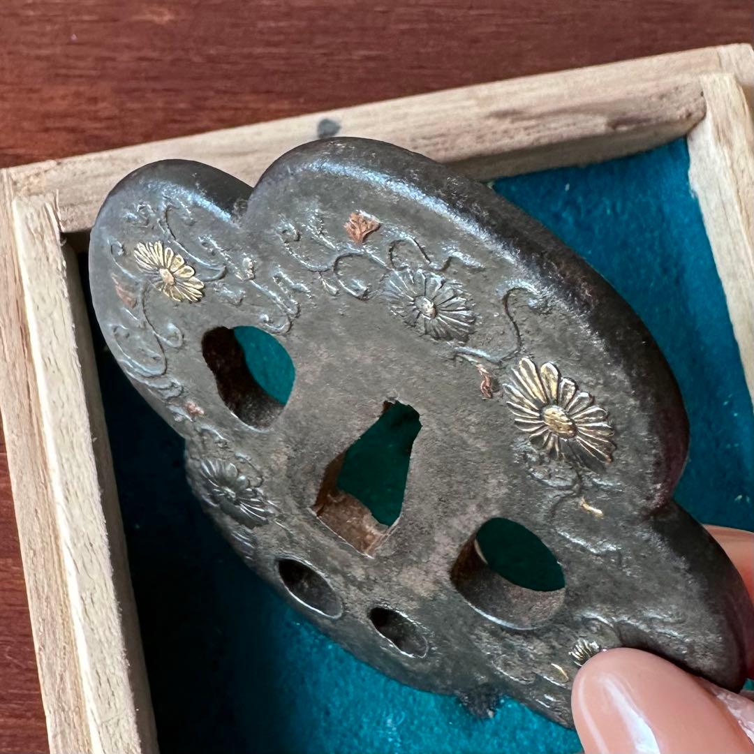 日本刀 鍔・古美濃　後藤