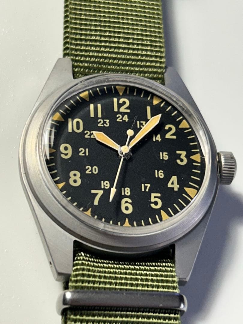 米軍　手巻き腕時計 ミリタリー　黒文字盤 NATOベルト