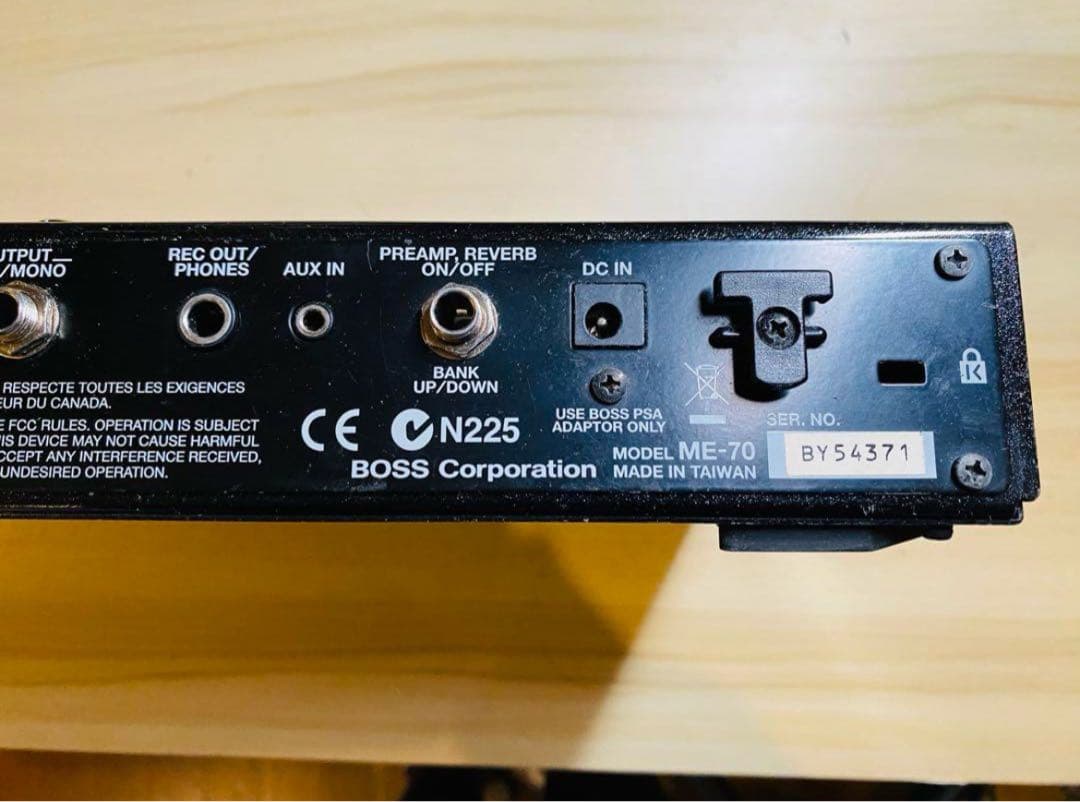 BOSS ME-70 ギター マルチエフェクター 取説付き DCケーブル付属