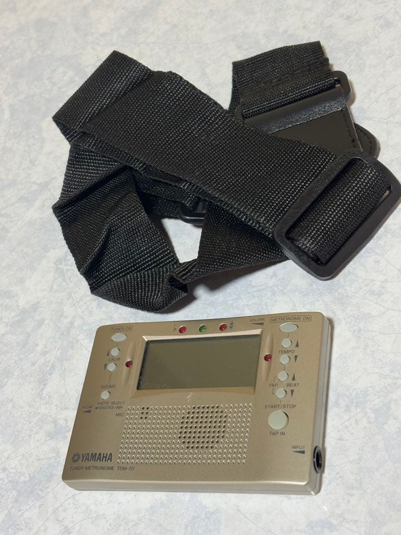 メイビス エレキギター ストラトキャスタータイプ ケース付き【中古品】