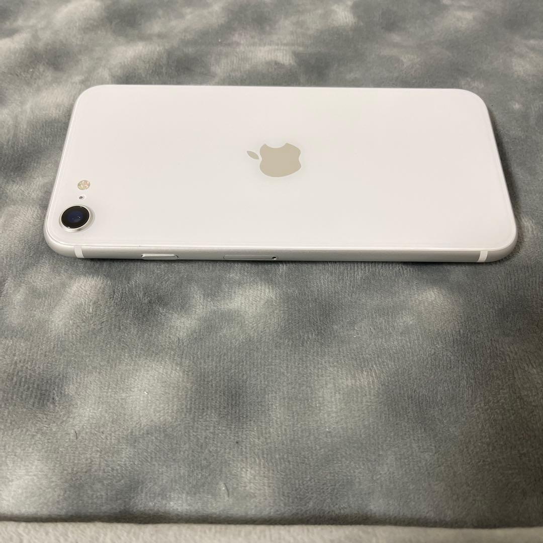 美品】iPhone SE (第2世代) ホワイト バッテリー最大容量89% - メルカリ