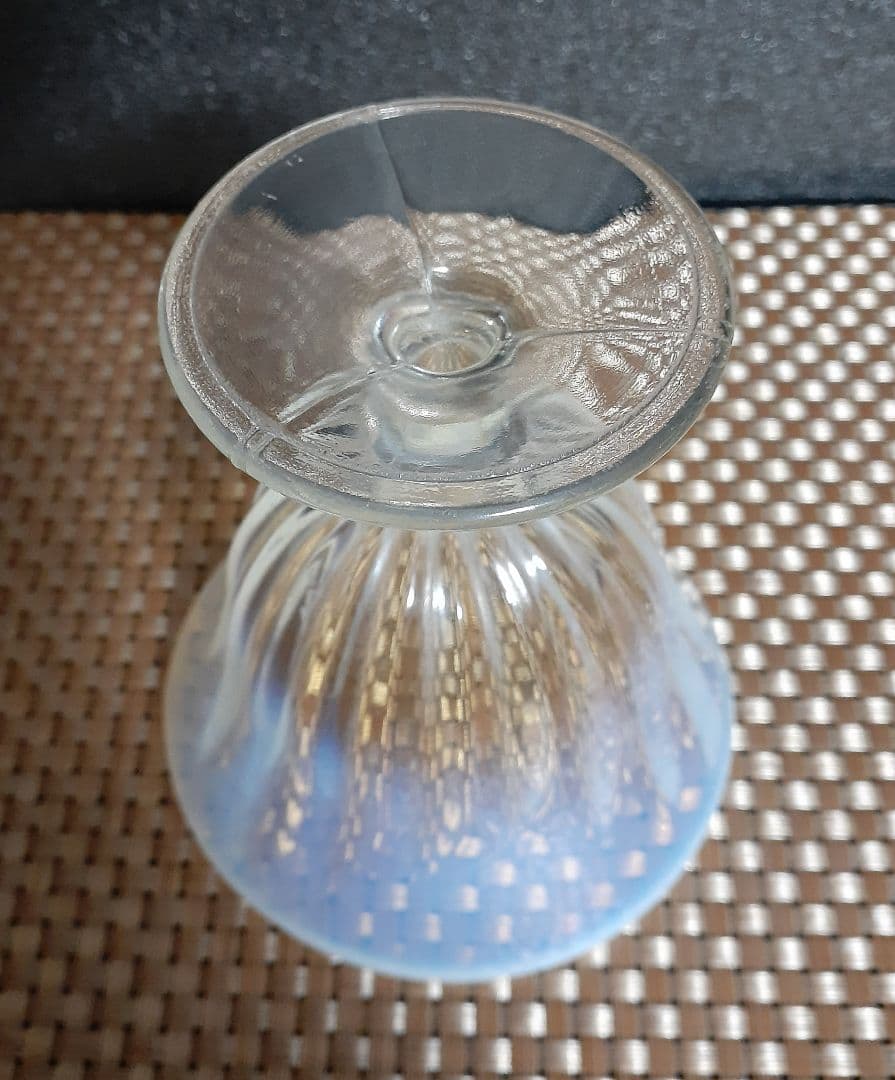 昭和初期 戦前 プレス 乳白青ぼかし 氷コップ デザートカップ 和ガラス