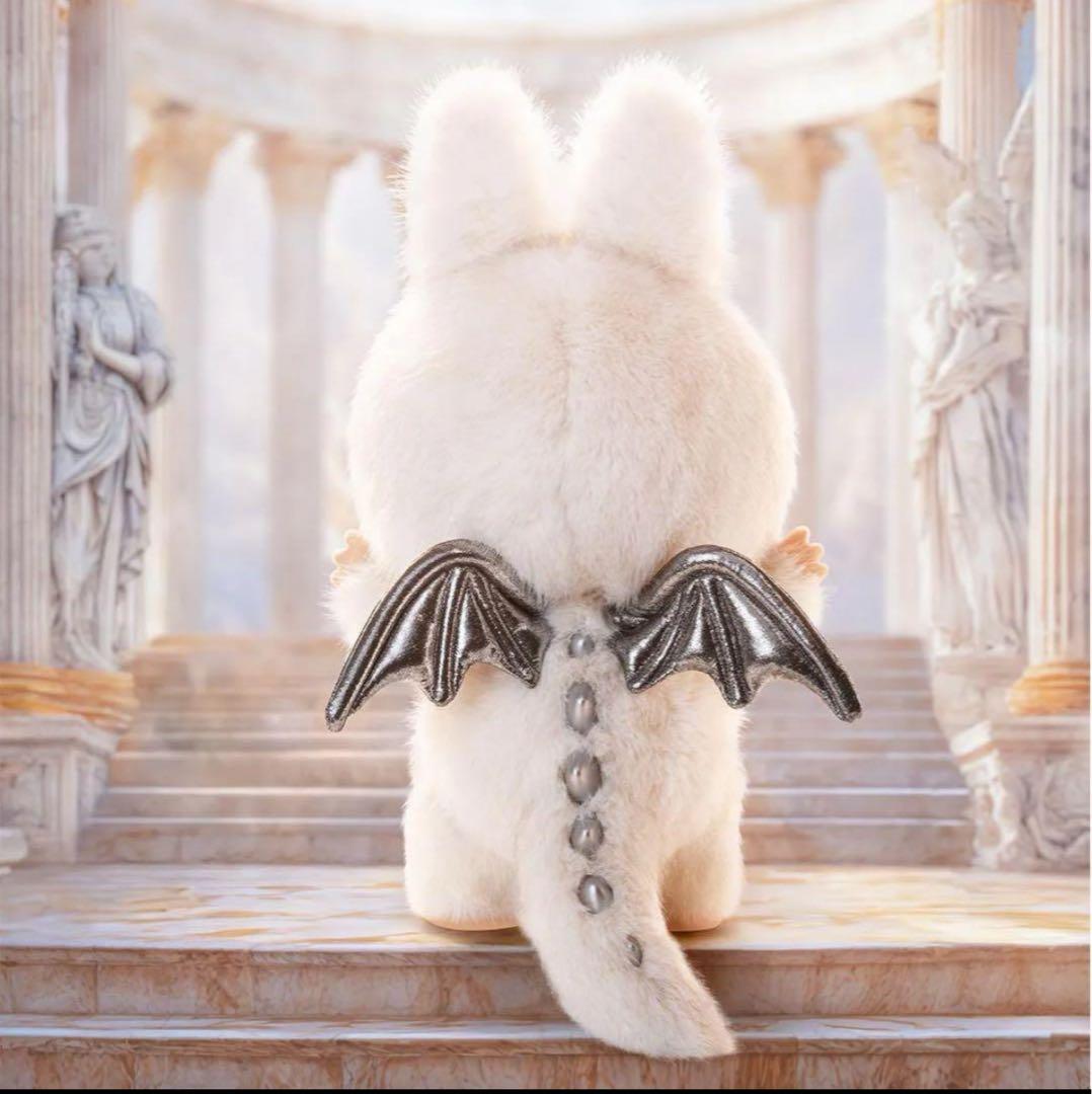 THE MONSTERS ANGEL IN CLOUDS labubu ラブブ