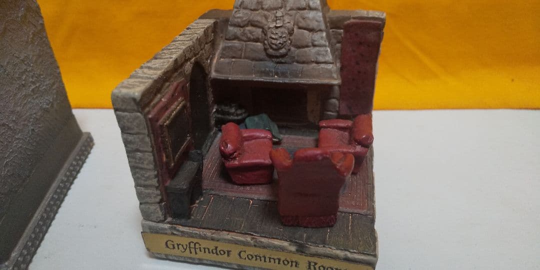 ハリーポッター ベネリック ジオラマフィギュア ホグワーツ特急車内 談話室セット