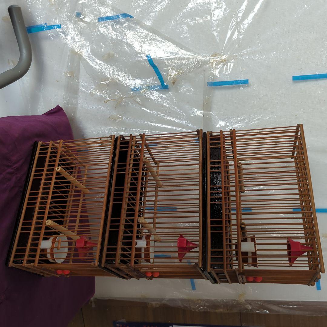 鳥籠 3セット。3羽用寝桶