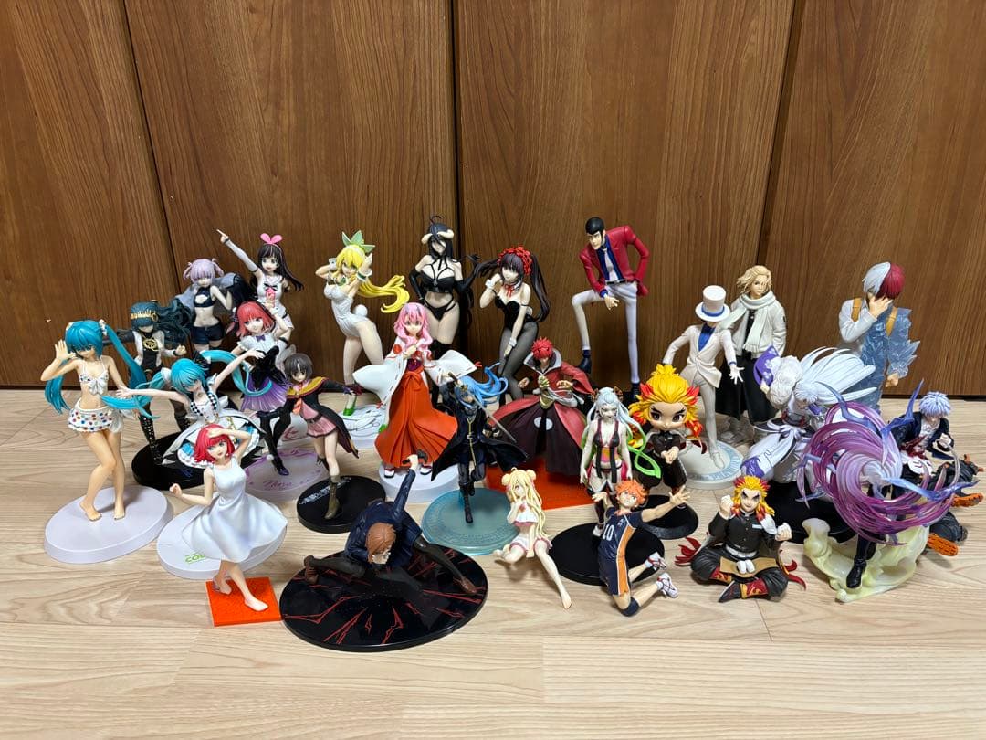 アニメキャラクター 美少女 フィギュア 大量 まとめ売り - メルカリ