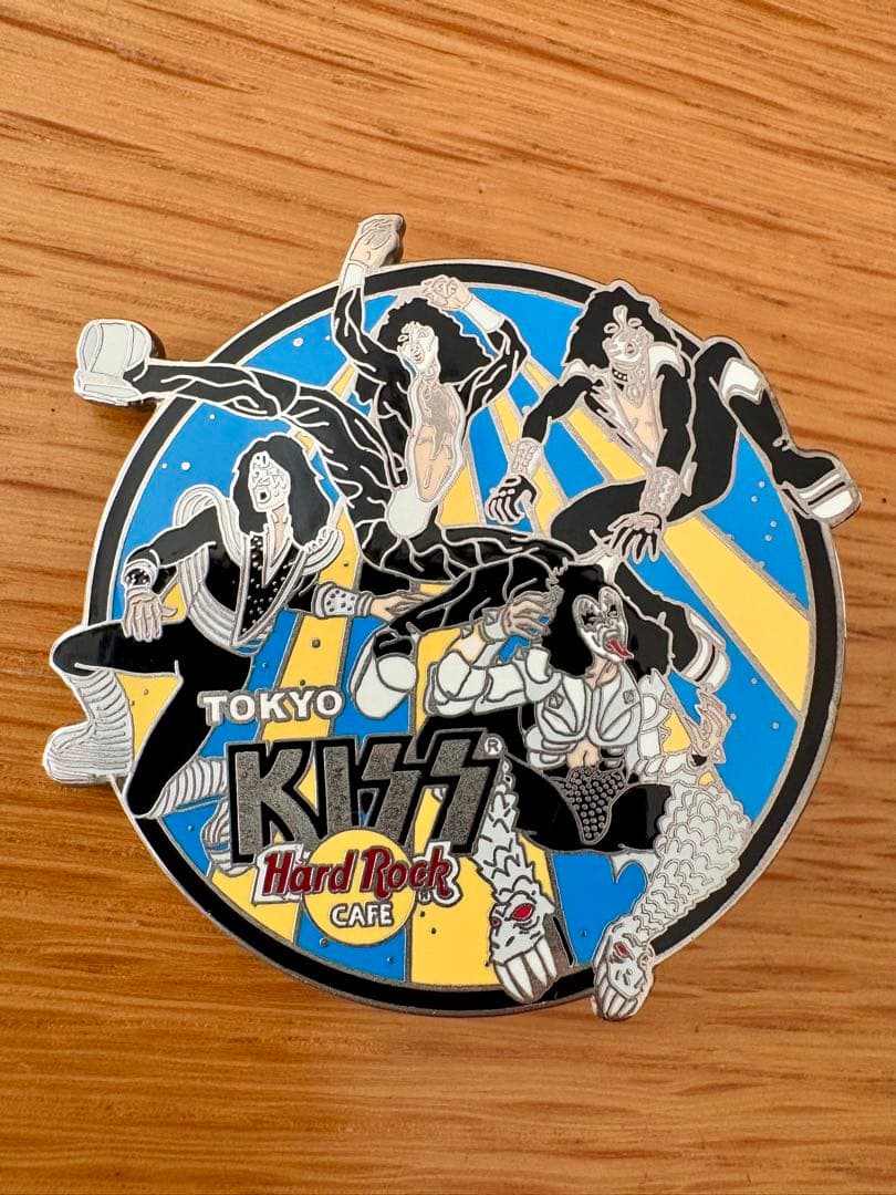 ハードロックカフェ東京 KISS ピンズ - メルカリ