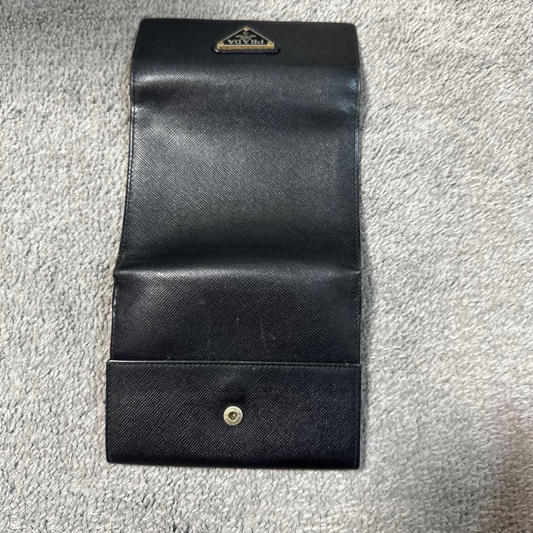 PRADA 三つ折り財布 ブラック サフィアーノレザー 【公式通販】 PRADA
