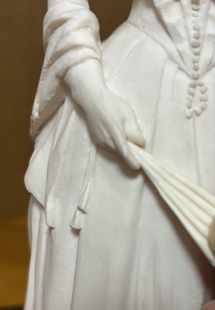 皇妃エリザベートの像 ジャンク