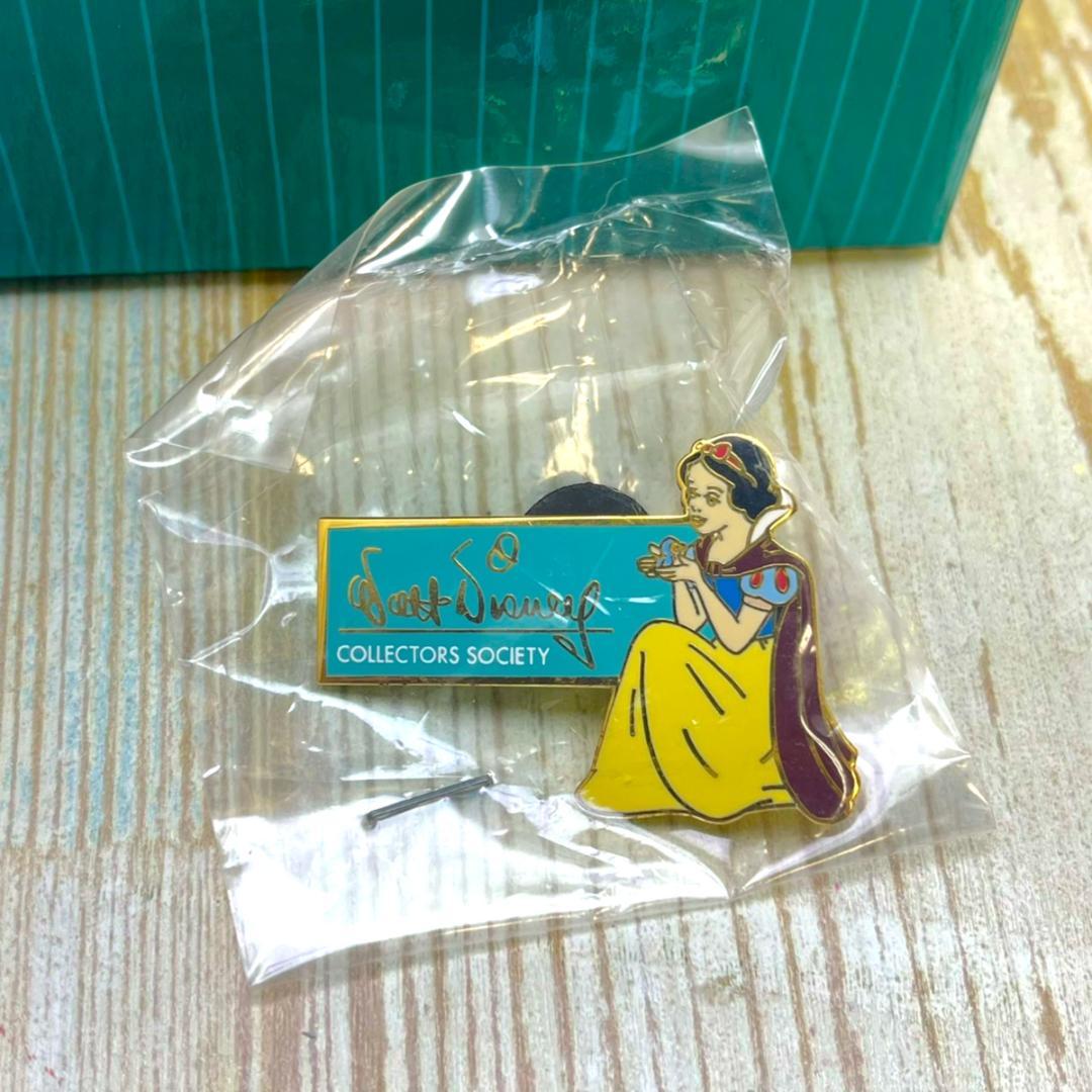 WDCC 白雪姫 七人の小人 コレクターズボックス ピンバッジ しおり付き