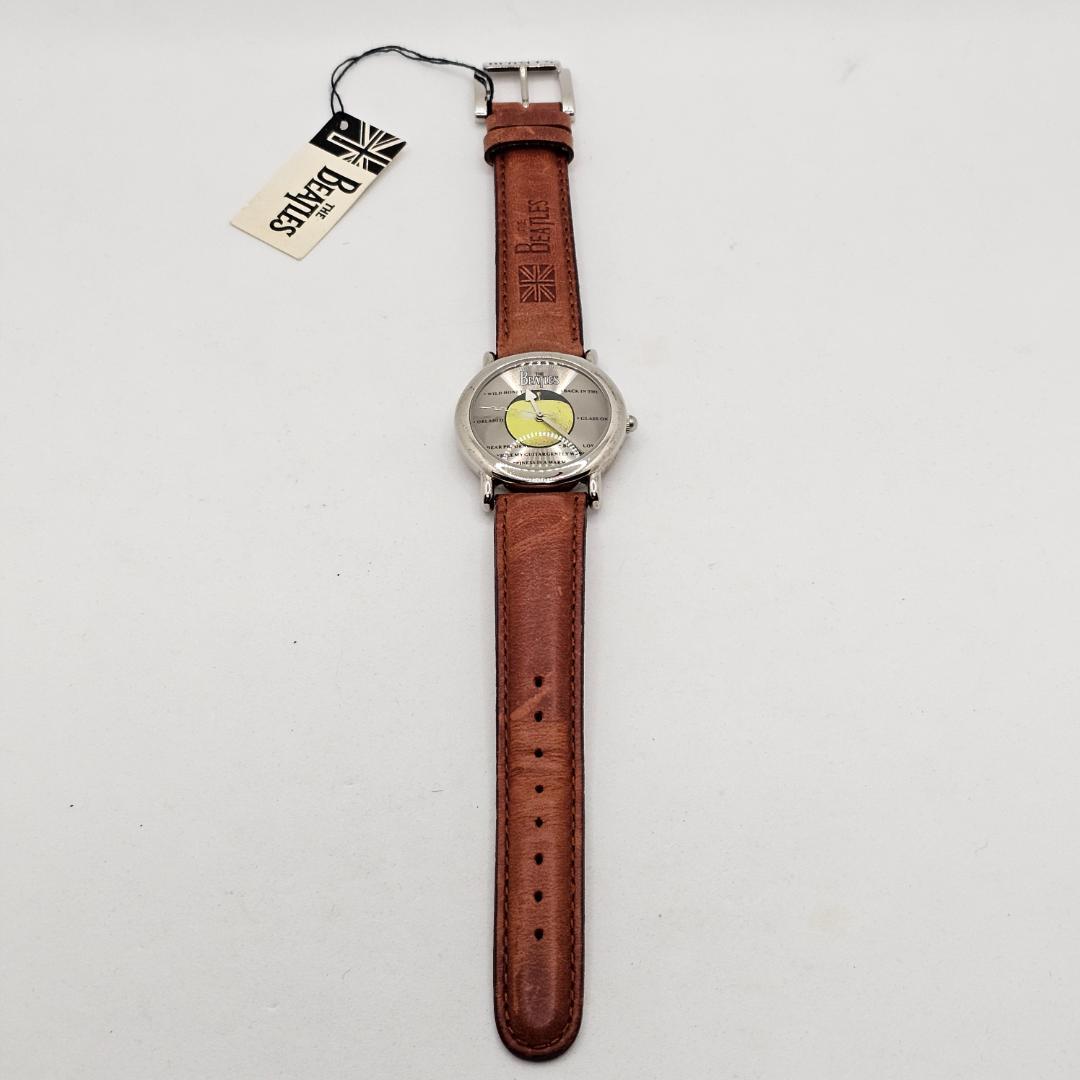 【希少】THE BEATLES アップル・コア 腕時計 ギター型ウッドケース付き