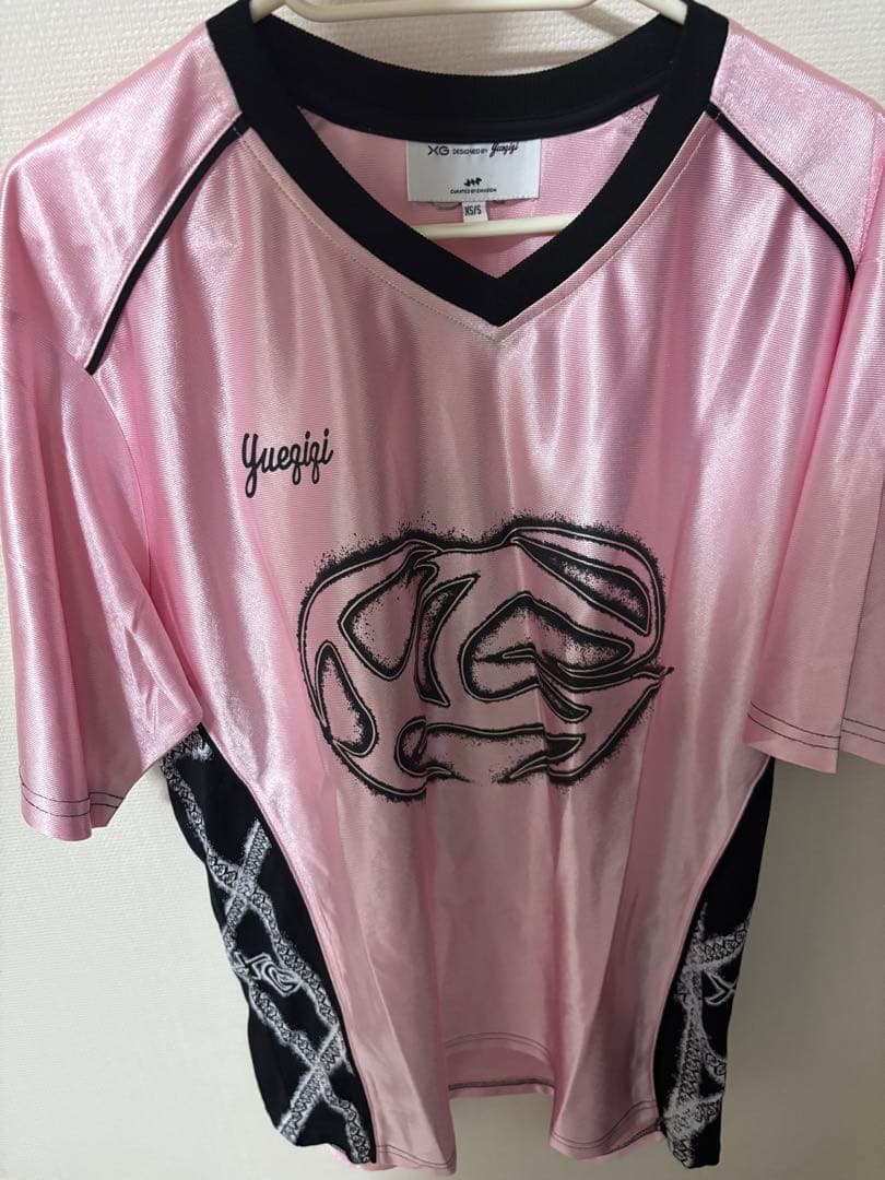 XG × YUEQI QI Football Oversized Tee