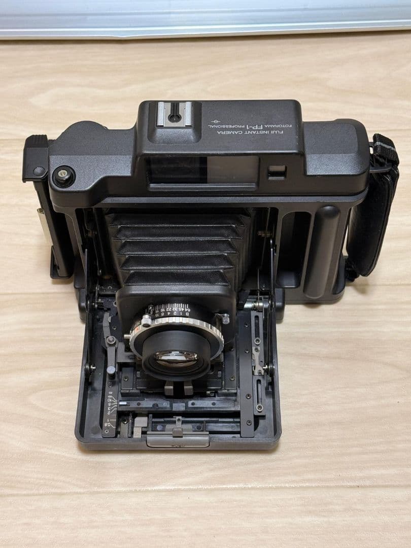FUJI インスタントカメラ 1:5.6 f=105mm FP-1 - メルカリ
