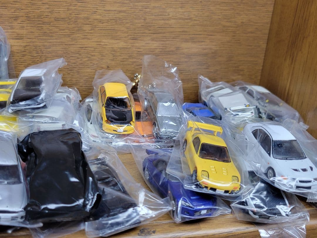 頭文字D リアルモデルコレクション YUjINガチャ 1st〜9th 48種