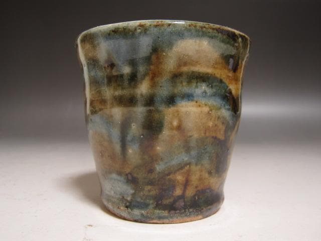 ☆　河井寛次郎　彩湯飲　様々な顔を楽しめる一品☆y422