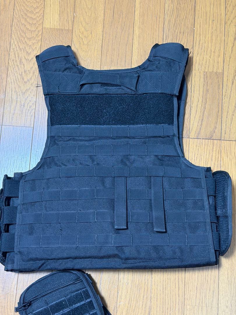 実物防弾ベストキャリアとユーティリティーポーチ日本人サイズLー