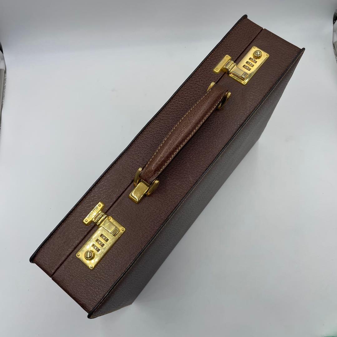超美品　GUCCI ダイヤルロック　アタッシュケース　セカンドバッグ付