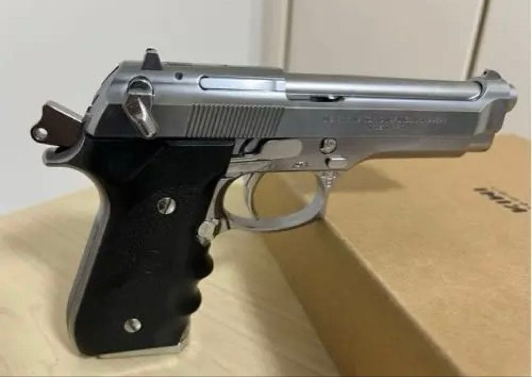 ブラックフライデー限定値引き東京マルイ ベレッタ M92F シルバー ガスガン