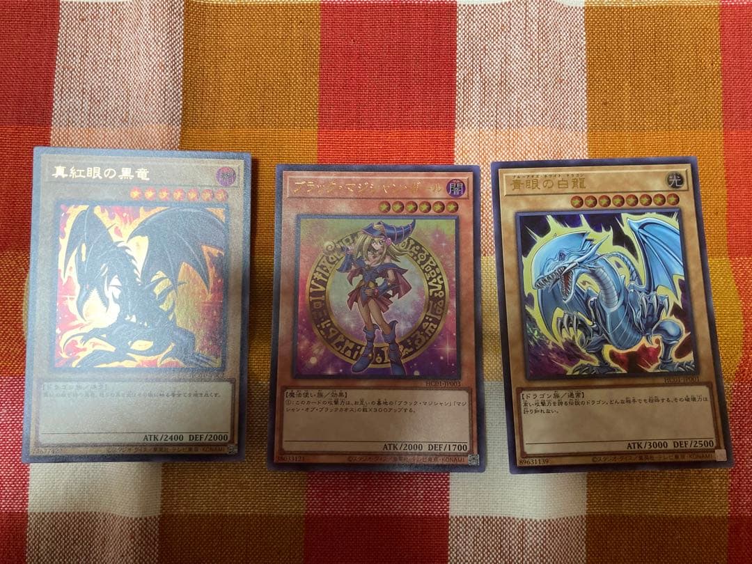 遊戯王 ヒスコレ ウルトラ4枚 ガール 青眼 レッドアイズ 遊戯王レッド