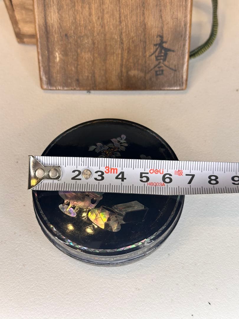 唐物 青貝香合　螺鈿嵌　傷有　漆器 時代物　共箱付