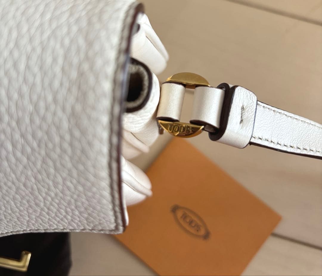 TOD'S Tタイムレス ショルダーバッグ クロスボディバッグ