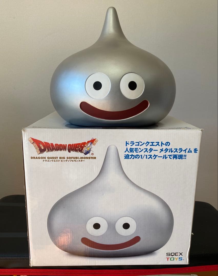 ドラゴンクエスト】実物大1/1メタルスライム フィギュア（ソフビ）