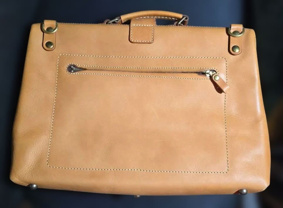 HERZ ヘルツ⭐ソフトダレスバッグ 本革 キャメル 鍵付き