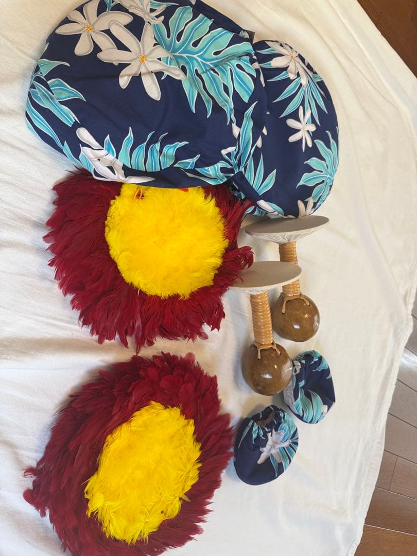 ウリウリ　フラダンス楽器　送料込み